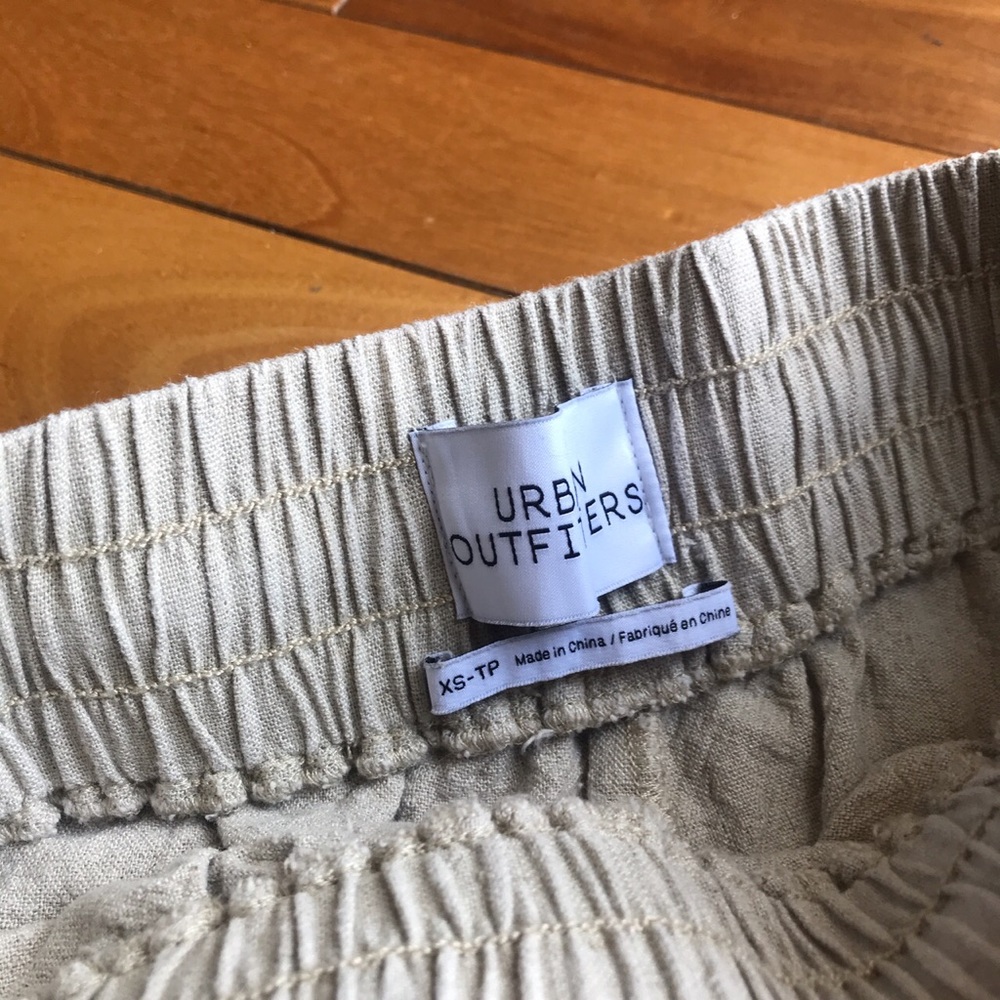 Drawstring shorts - Picture 2 of 3